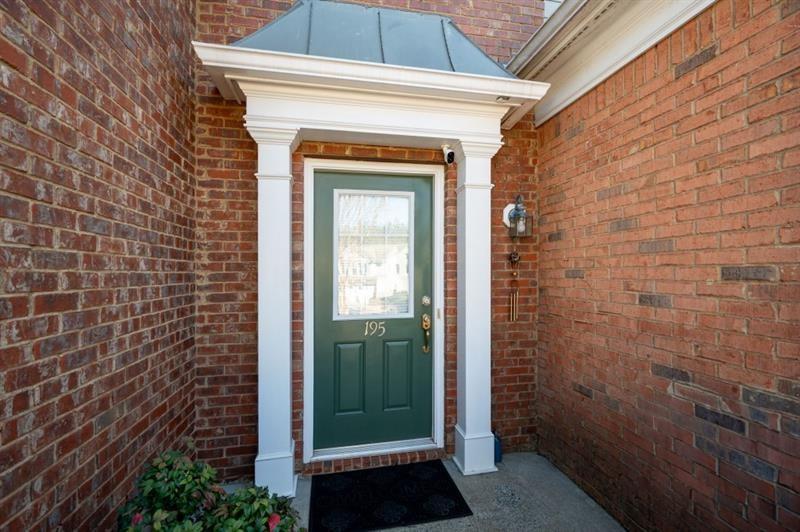 195 Finchley Drive, Roswell, Georgia image 2