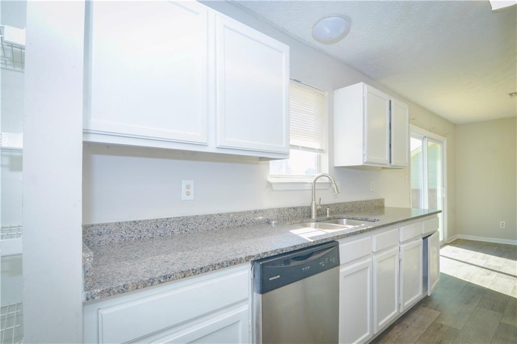 Waterford on Ellis - Residential Lease