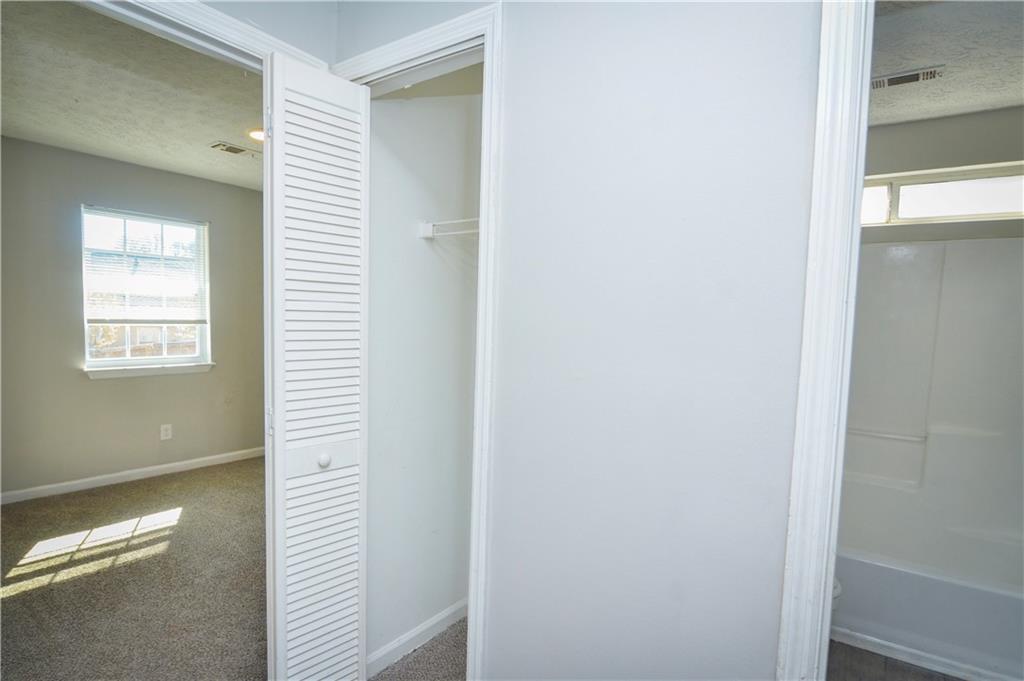 Waterford on Ellis - Residential Lease