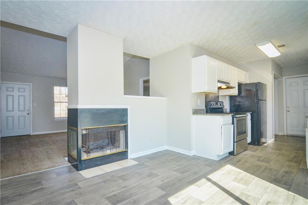 Waterford on Ellis - Residential Lease