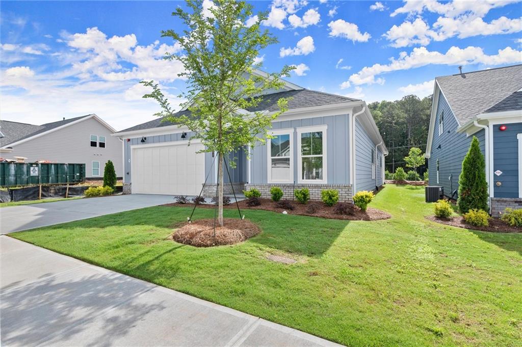 252 Vinca Circle NW
