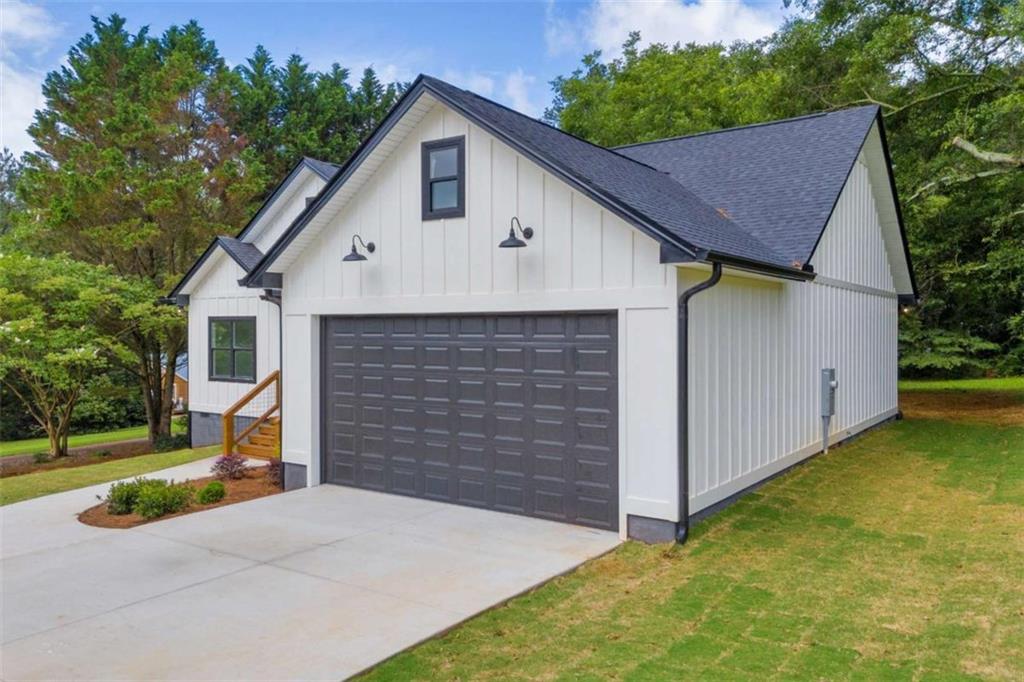 256 ADAMS PLACE