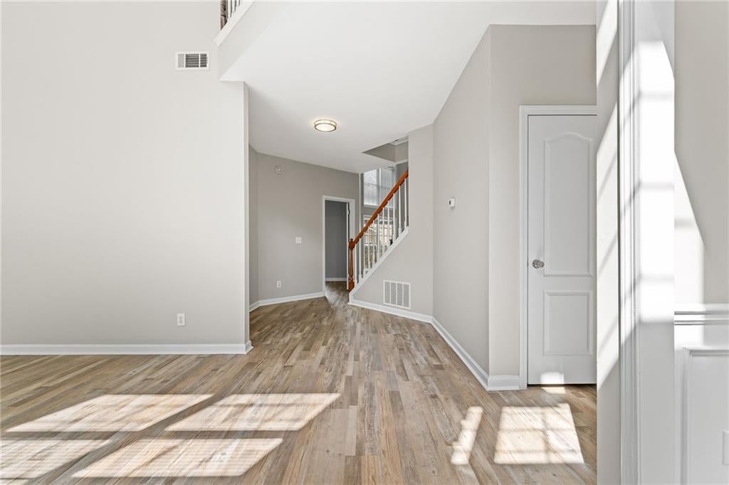 2878 Calhoun Square