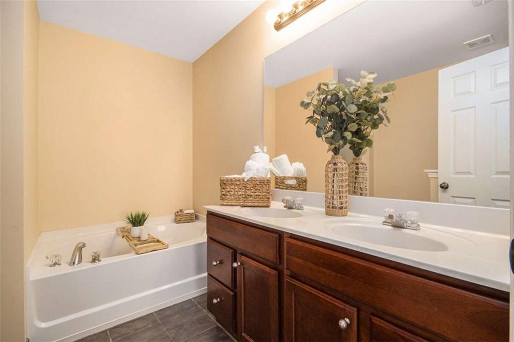3364 Thornbridge Drive, Powder Springs, Georgia image 24