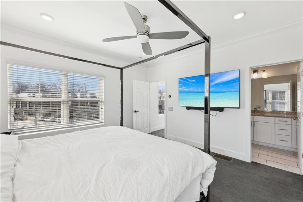 2000 Ocean Drive NW