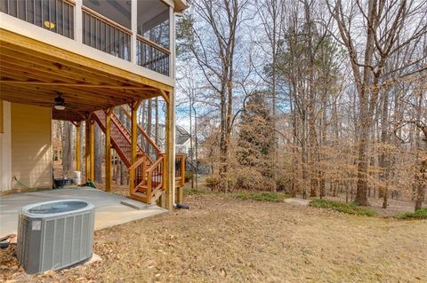 A home in Dacula