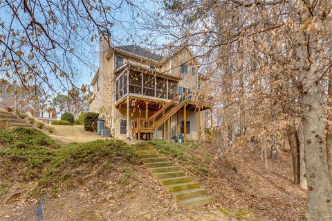 A home in Dacula