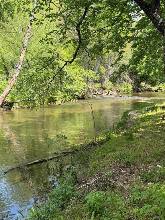 9.8 AC Brown Mountain Road
