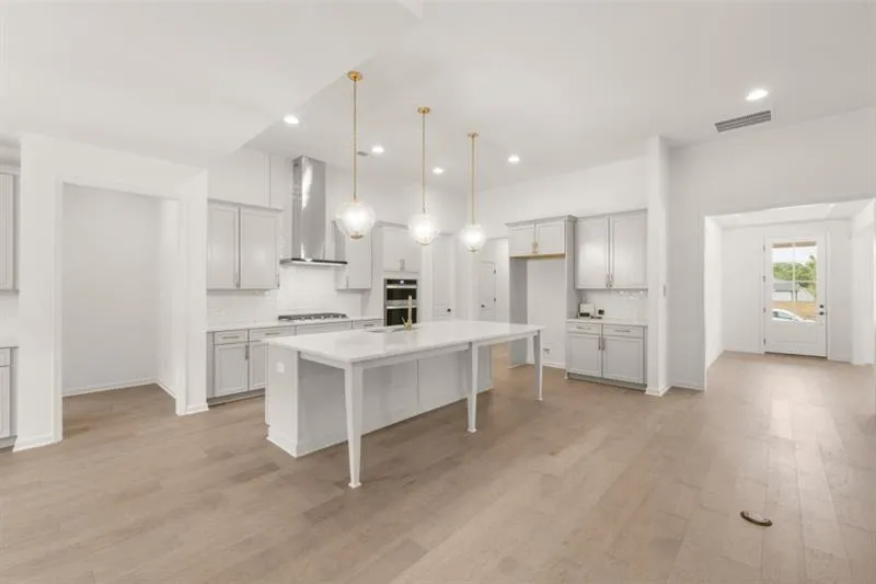 Snellville, Georgia 30078, United States, 2 Bedrooms Bedrooms, ,2 BathroomsBathrooms,Residential,Active,84923