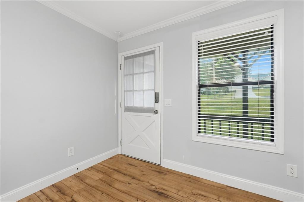 2550 Lakeview Trail