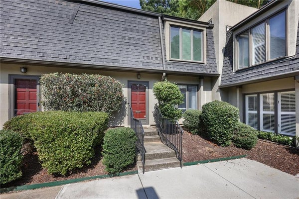 27 IVY RDG NE, ATLANTA, GA 30342 - Image d8da19bd33efc121c3dea975a40dd4f1/3717972067