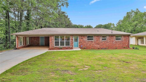 Homes For Sale - 191 Pine Street<br/> Fairburn, GA 30213