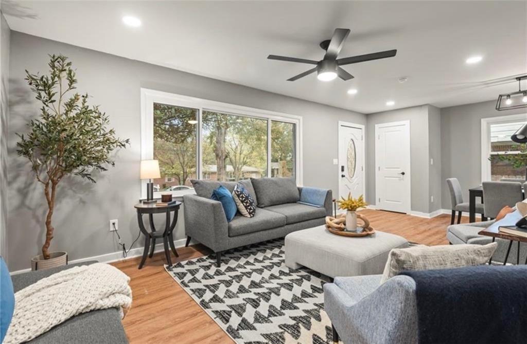 208 Silver Springs Circle SW