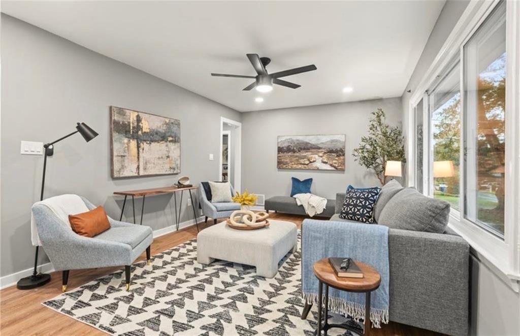 208 Silver Springs Circle SW