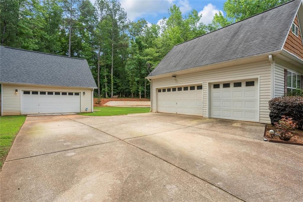 413 Tuxedo Drive, Commerce, Georgia image 4