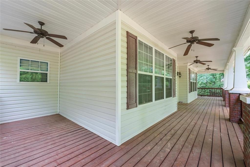 413 Tuxedo Drive, Commerce, Georgia image 9