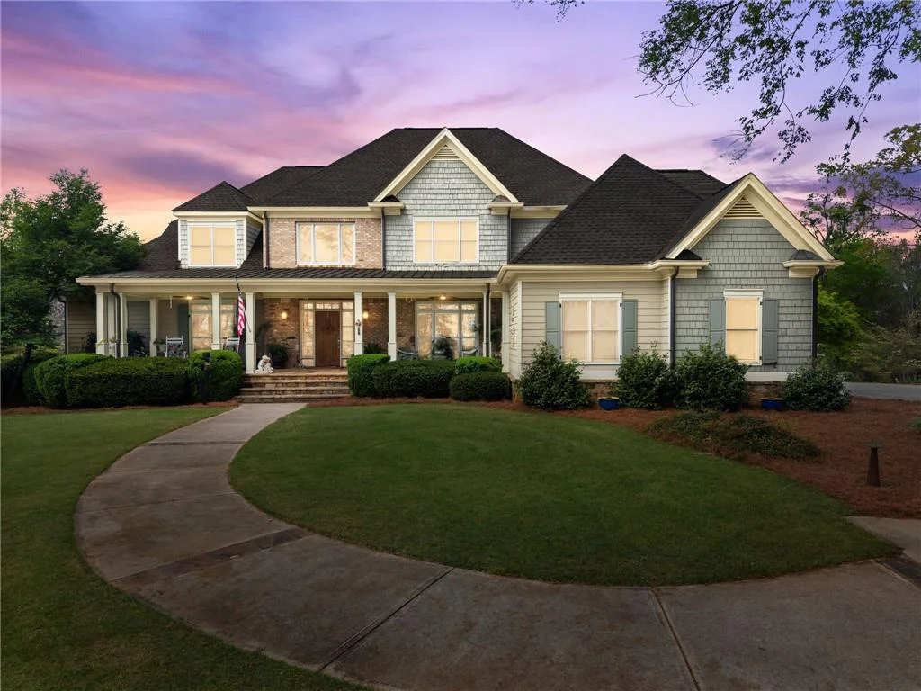 594 Peachtree Road