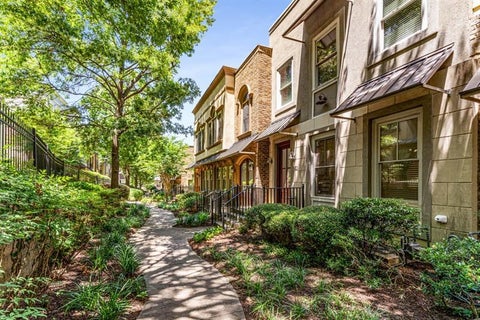 Townhouse For Rent - 395 Laurent Street #6<br/> Atlanta, GA 30318