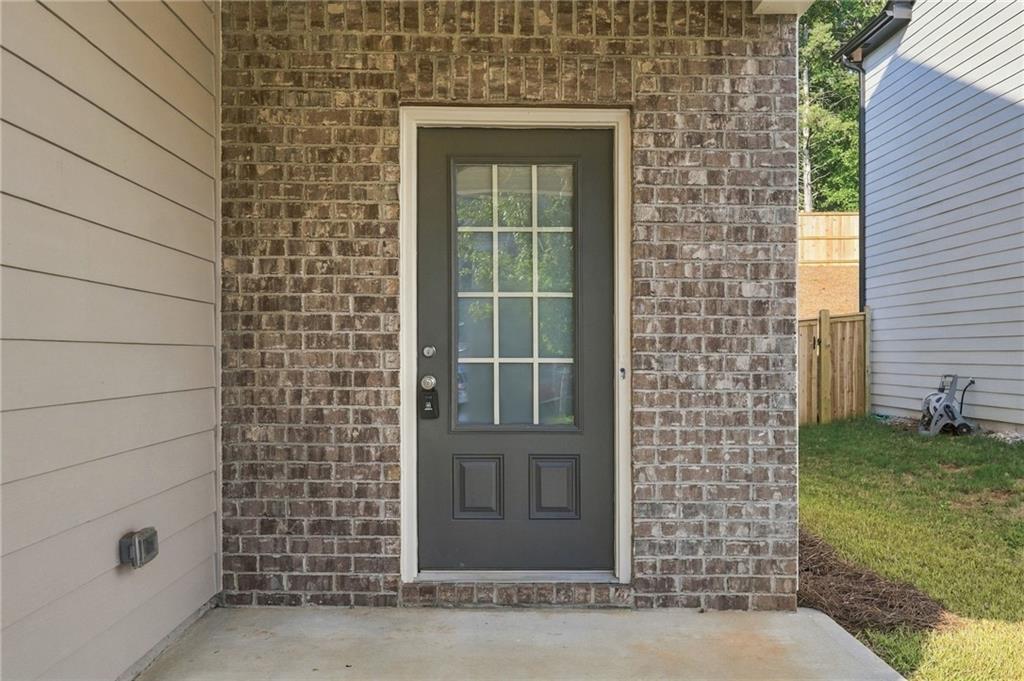 3184 Hawthorne Path