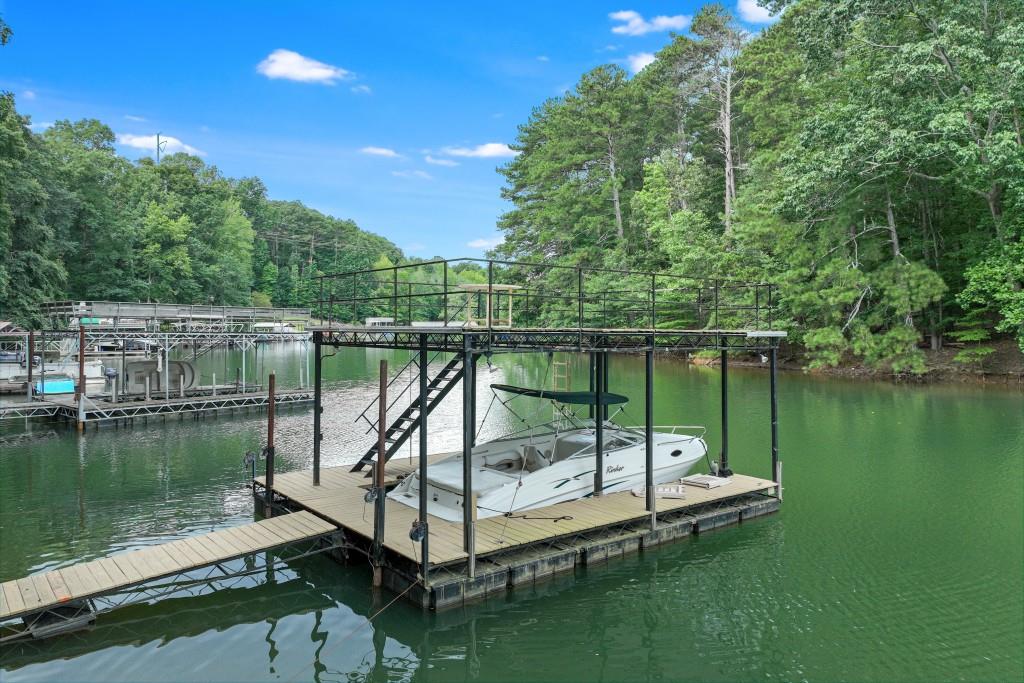 Lanier Country Club Estates - Residential