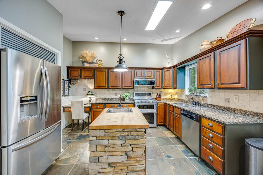 Lanier Country Club Estates - Residential
