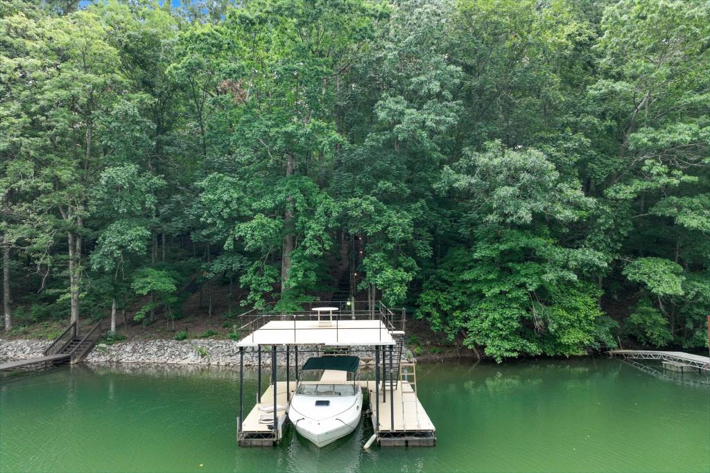 Lanier Country Club Estates - Residential