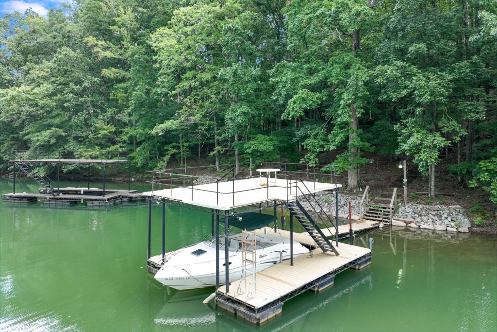 Lanier Country Club Estates - Residential