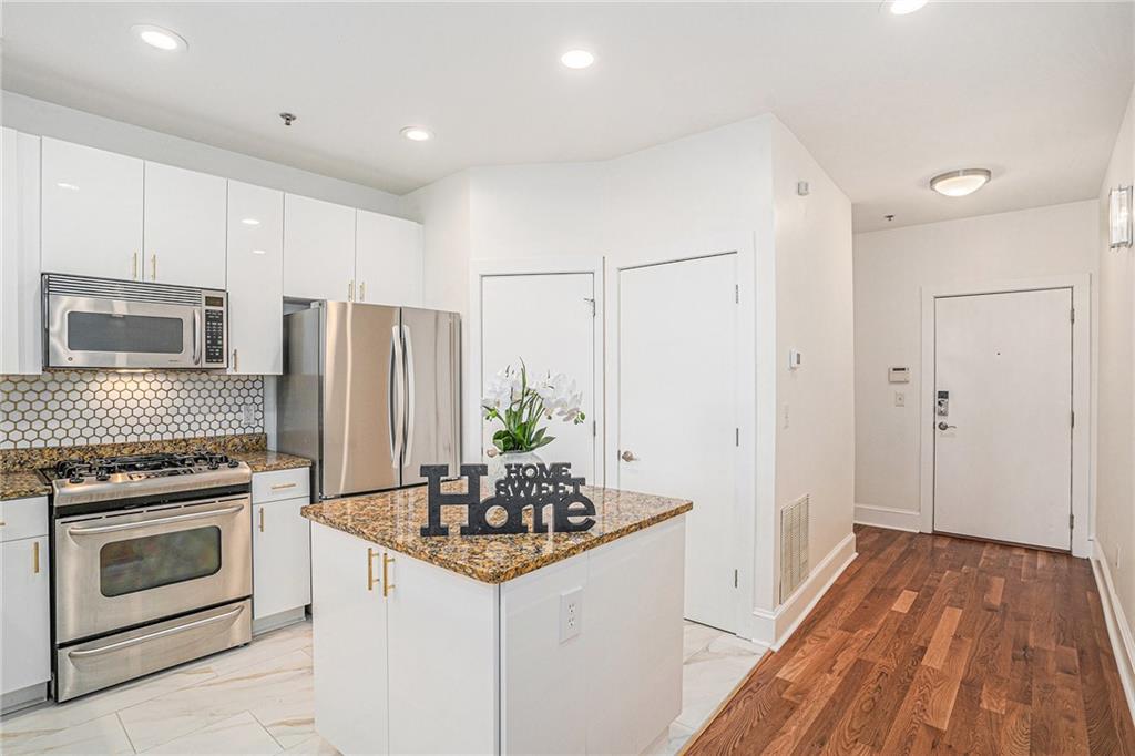 1253 Caroline Street NE 229