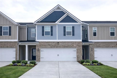 Townhouse For Sale - 6418 Towhee Way<br/> Morrow, GA 30260
