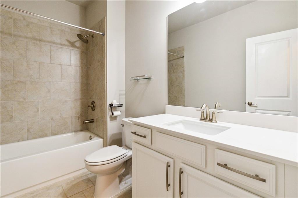 510 Suwanee Pass Lane, Suwanee, Georgia image 31