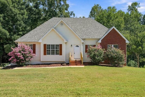 Homes For Sale - 270 Forest Brook Drive<br/> Covington, GA 30016
