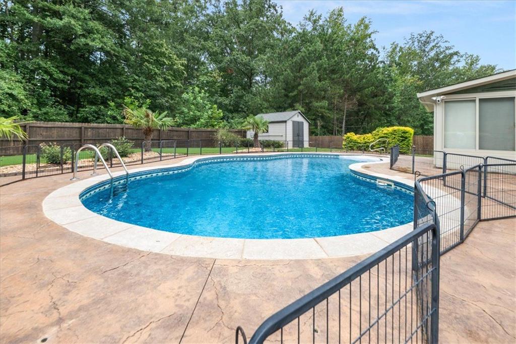 550 Ivy Chase Loop