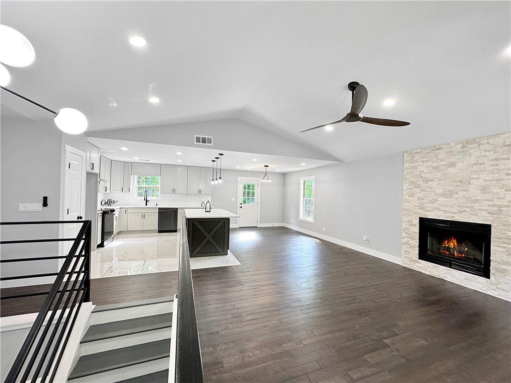 319 Primrose Lane, Auburn, Georgia image 4