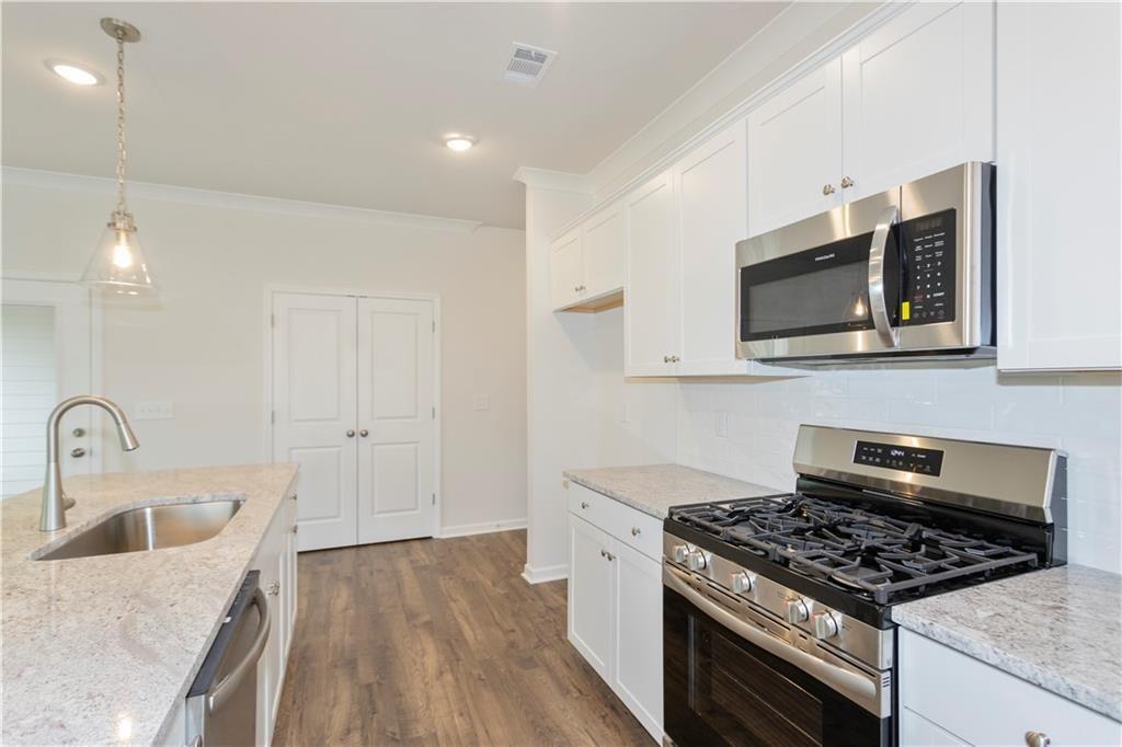 3706 CHESWOLDE Avenue 96