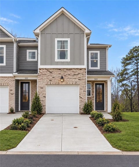 Townhouse For Sale - 532 Crown Ridge Drive<br/> Emerson, GA 30120