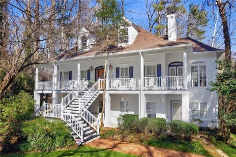Photo of 400 OLD IVY Road NE, Atlanta, GA 30342 (MLS # 7687992)
