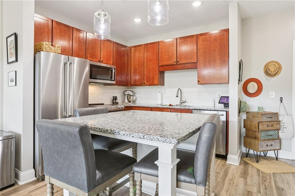 840 United Avenue SE 205