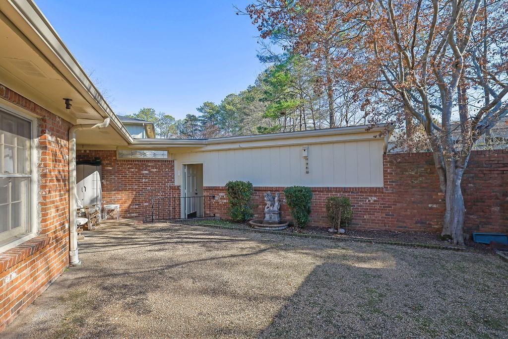 4035 Deerings Drive, Peachtree Corners, Georgia image 32