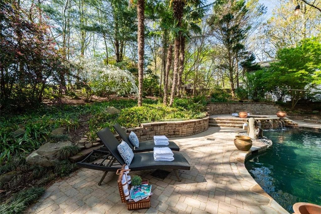649 Lakeshore Drive, Berkeley Lake, Georgia image 30