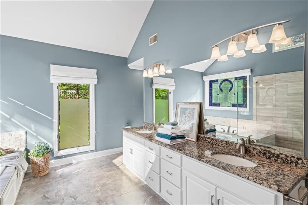 649 Lakeshore Drive, Berkeley Lake, Georgia image 17