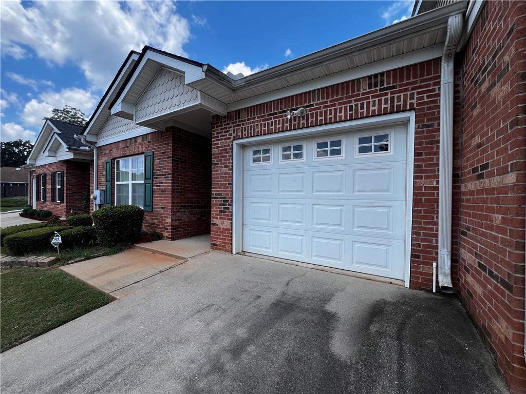 255 Tara Woods Drive