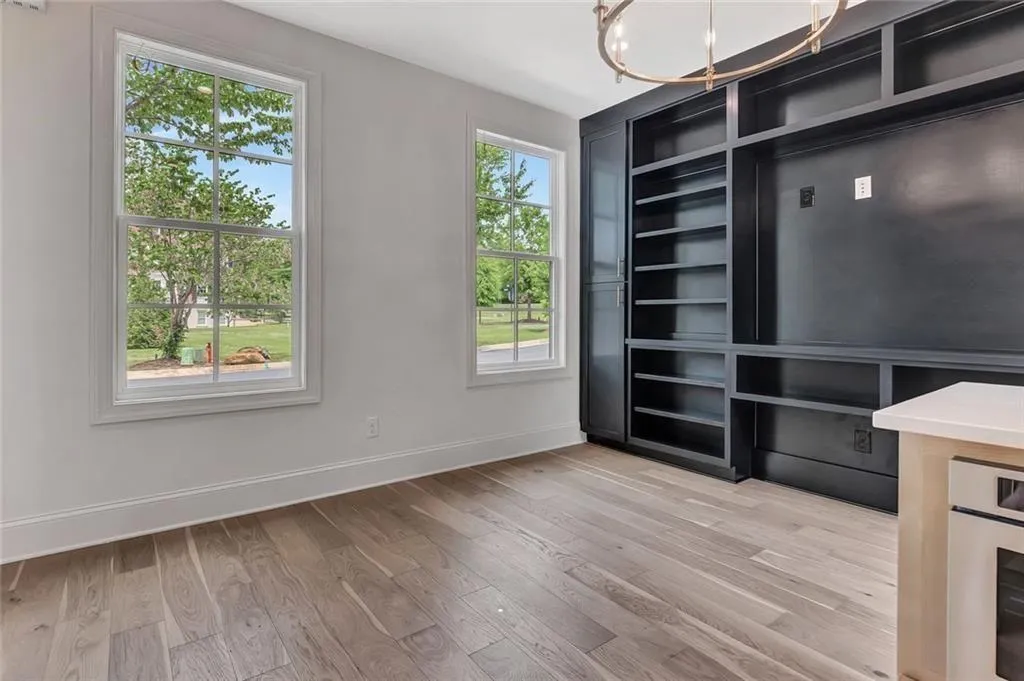 Senoia, Georgia 30276, United States, 3 Bedrooms Bedrooms, ,2 BathroomsBathrooms,Residential,Active,163277