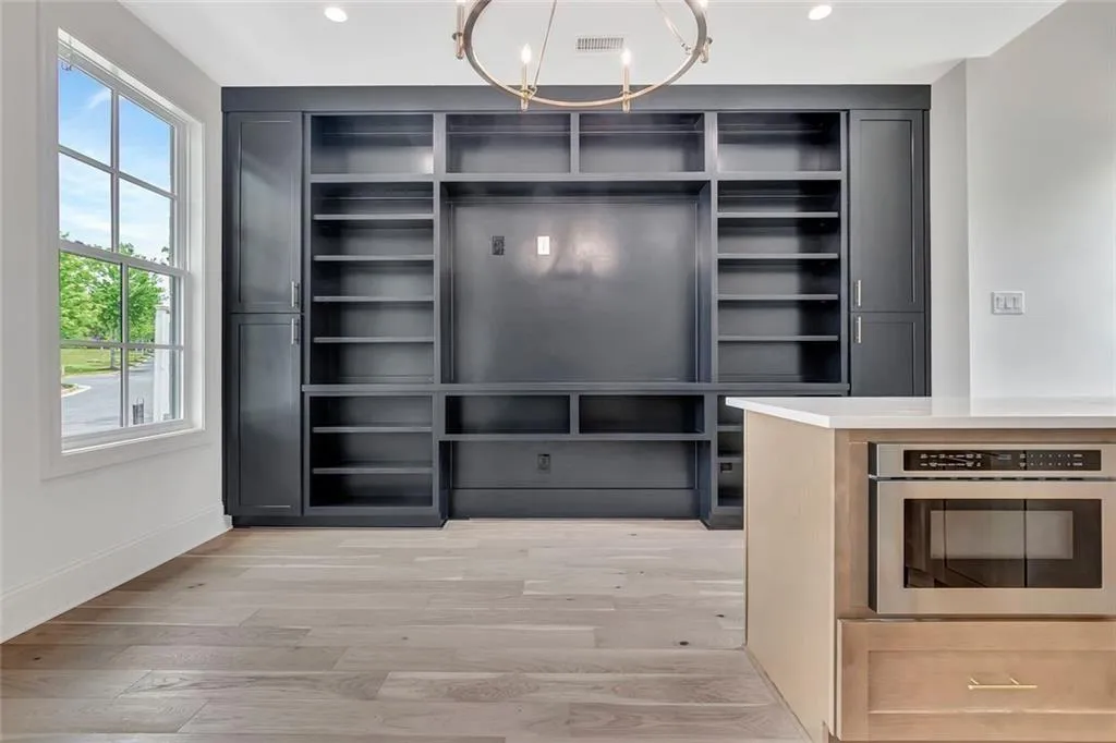 Senoia, Georgia 30276, United States, 3 Bedrooms Bedrooms, ,2 BathroomsBathrooms,Residential,Active,163277