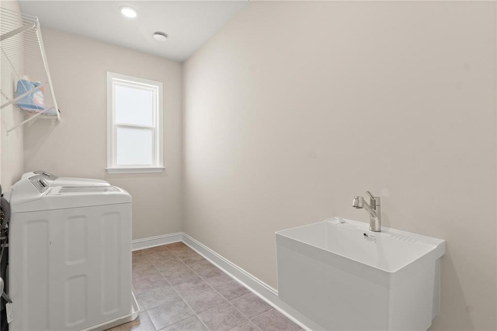6100 Misty Hill Lane, Buford, Georgia image 33