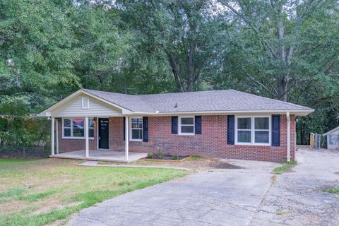 A home in Toccoa