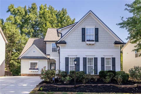 Homes For Sale - 577 Lantern Wood Drive<br/> Scottdale, GA 30079