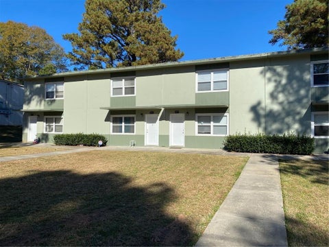 Townhouse For Rent - 105 George Street #108<br/> Hampton, GA 30228