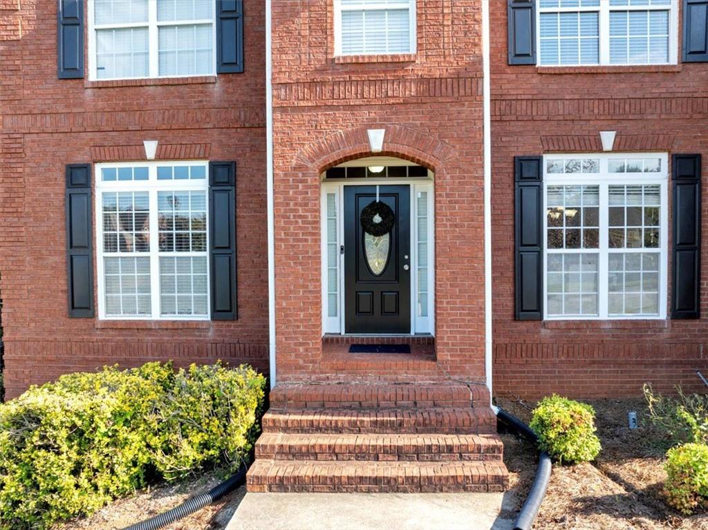 2052 EVERGREEN Drive SE