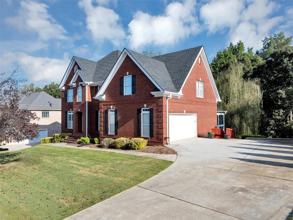 2052 EVERGREEN Drive SE