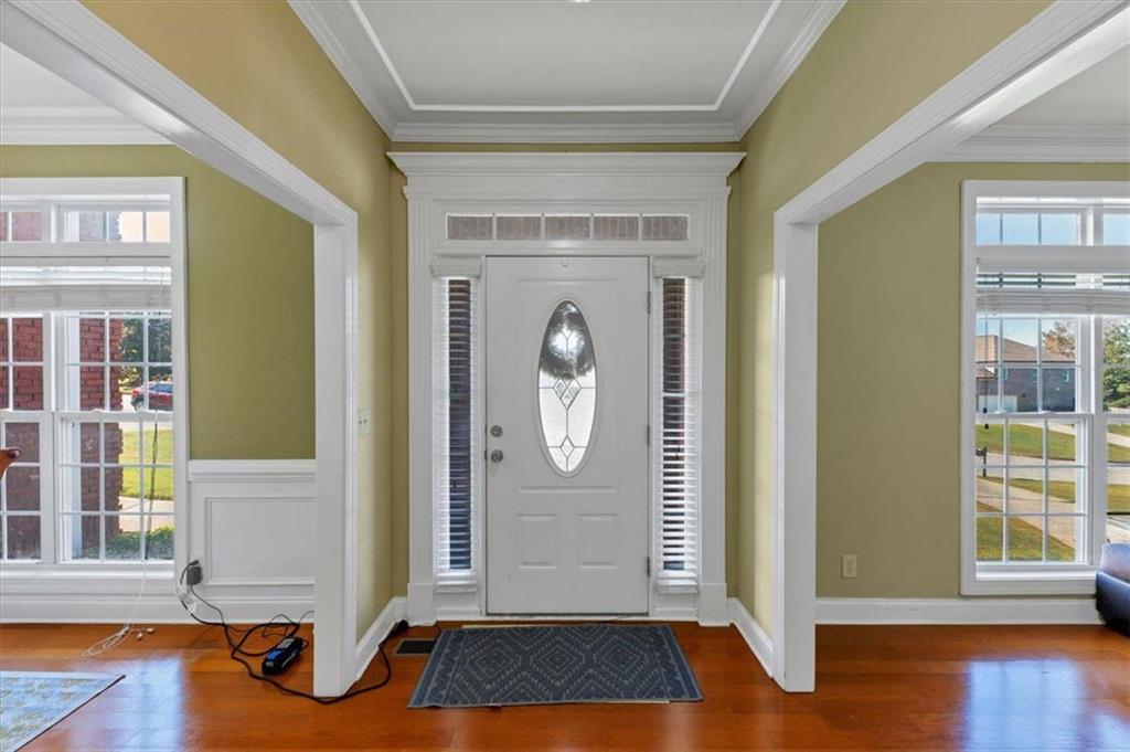 2052 EVERGREEN Drive SE